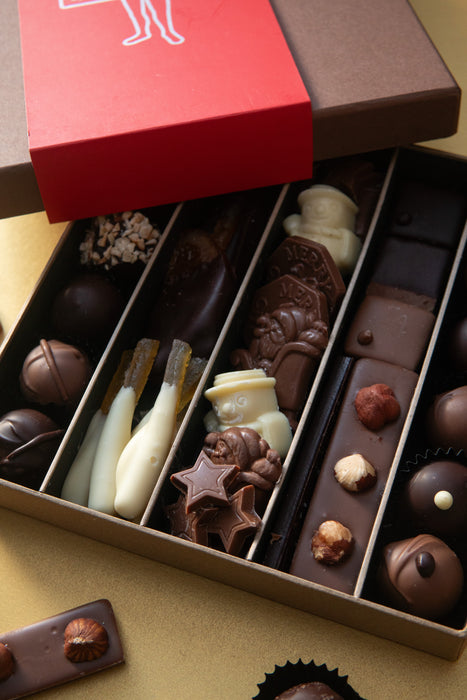 Christmas Chocolate Selection Gift Box 430gr Vegan | Be Chocolat